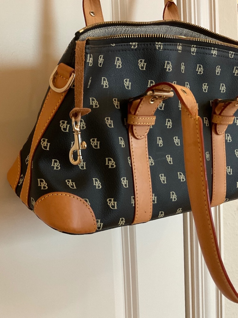 NWOT Dooney&Bourke Signature Satchel Four piece set - Picture 6 of 13